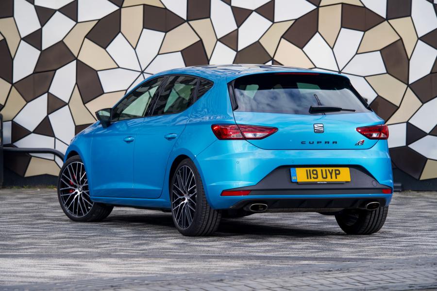  Seat Leon Cupra 290 2016 года  (UK) (фото 14 из 30)